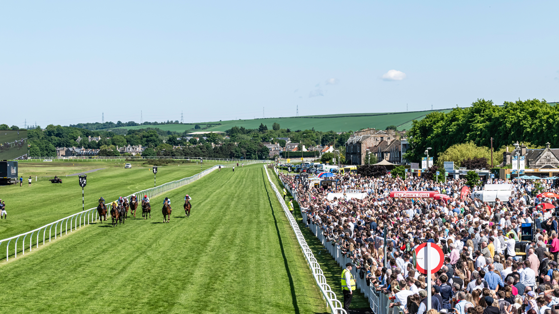 The Edinburgh Cup Raceday in partnership with Edinburgh Gin